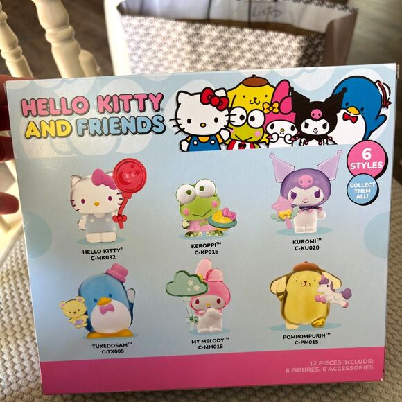 Hello Kitty & Friends Series 2 DREAMLAND 12 Pc. Iridescent Pearl 2.5" Figures - Picture 2 of 10